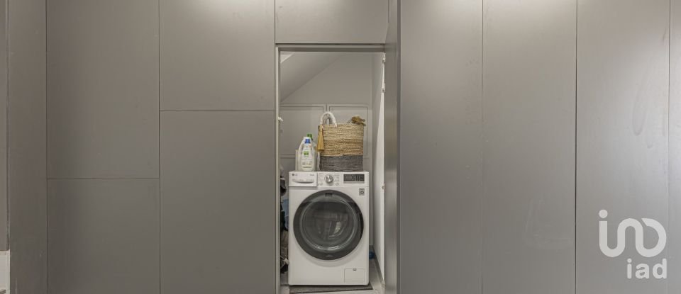 House T5 in São Vicente of 223 m²