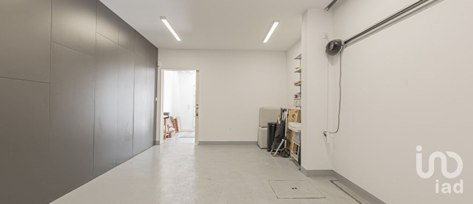 House T5 in São Vicente of 223 m²