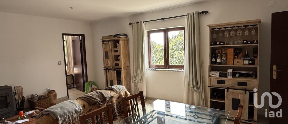 Moradia T3 em São Bartolomeu dos Galegos e Moledo de 190 m²