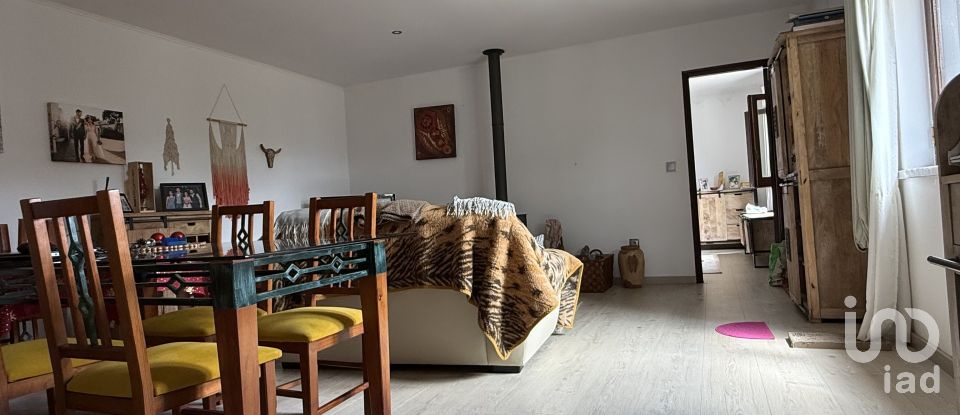 Moradia T3 em São Bartolomeu dos Galegos e Moledo de 190 m²