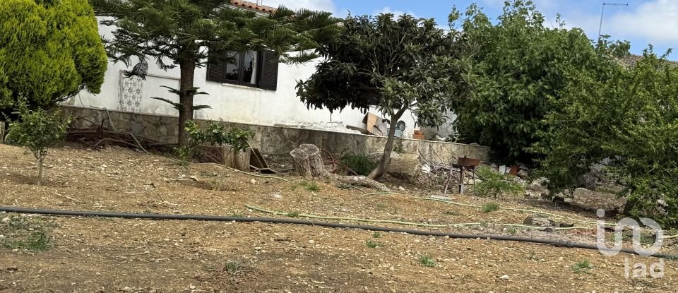 Moradia T3 em São Bartolomeu dos Galegos e Moledo de 190 m²