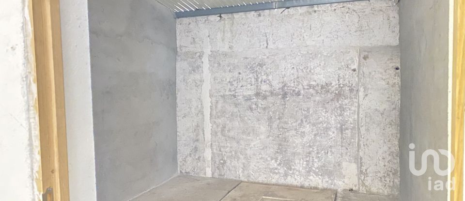 Pavillon T0 à Oliveira do Douro de 676 m²