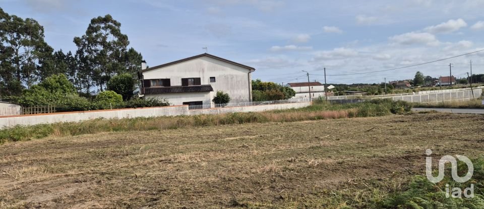 Terrain à Ponte de Vagos e Santa Catarina de 610 m²