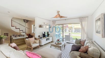 Maison T3 à Luz de Tavira e Santo Estêvão de 144 m²