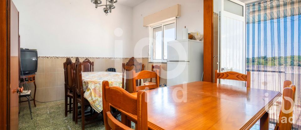 House T4 in Olhão of 98 m²