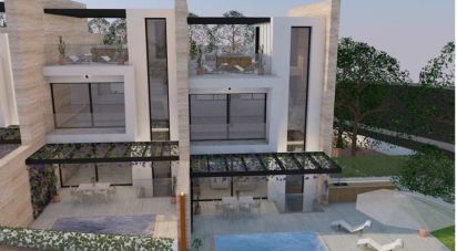 Land in Quarteira of 2,525 m²