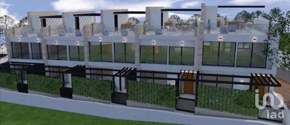 Land in Quarteira of 2,525 m²