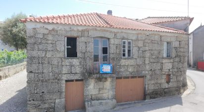 Maison T0 à Covas e Vila Nova de Oliveirinha de 246 m²