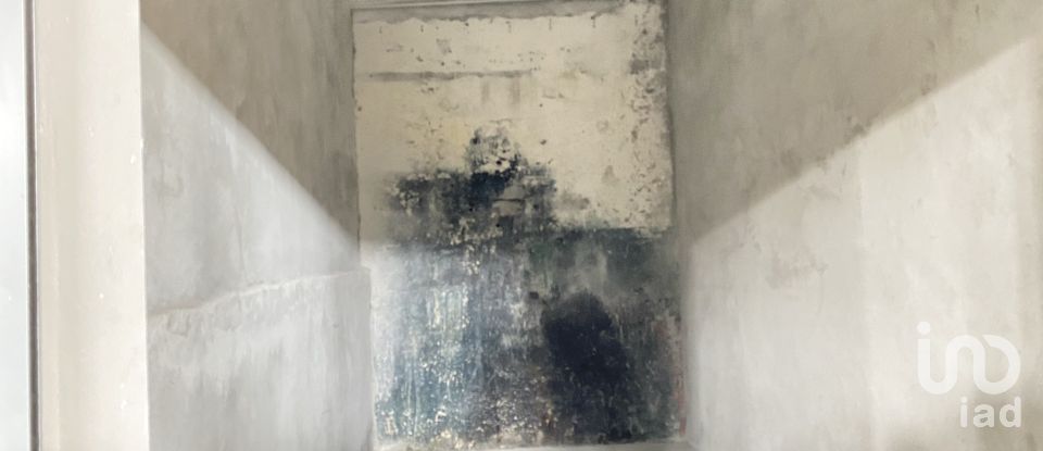 Pavillon T0 à Oliveira do Douro de 679 m²