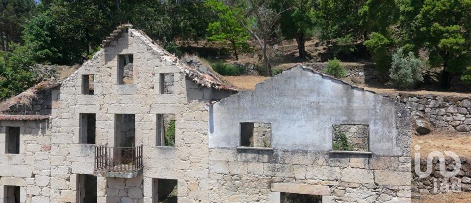 Terrain à bâtir à Santa Ovaia e Vila Pouca da Beira de 12 220 m²