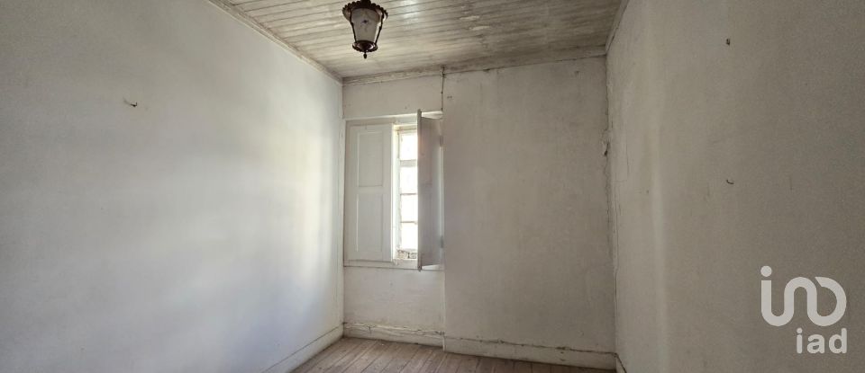 Maison traditionnelle T4 à Bombarral e Vale Covo de 342 m²