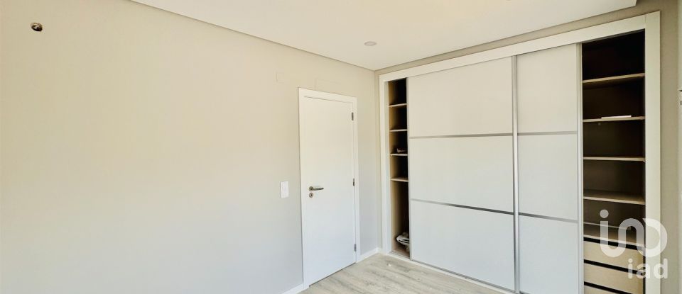 Moradia T3 em Fernão Ferro de 127 m²