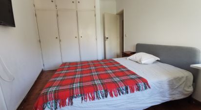 Apartment T4 in Faro (Sé e São Pedro) of 140 m²