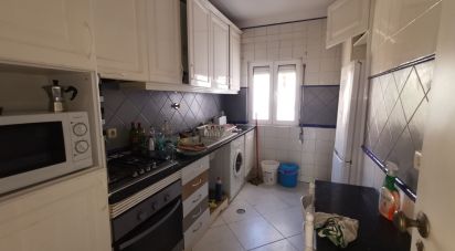 Apartment T4 in Faro (Sé e São Pedro) of 140 m²