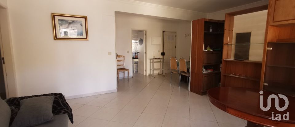Apartment T4 in Faro (Sé e São Pedro) of 140 m²