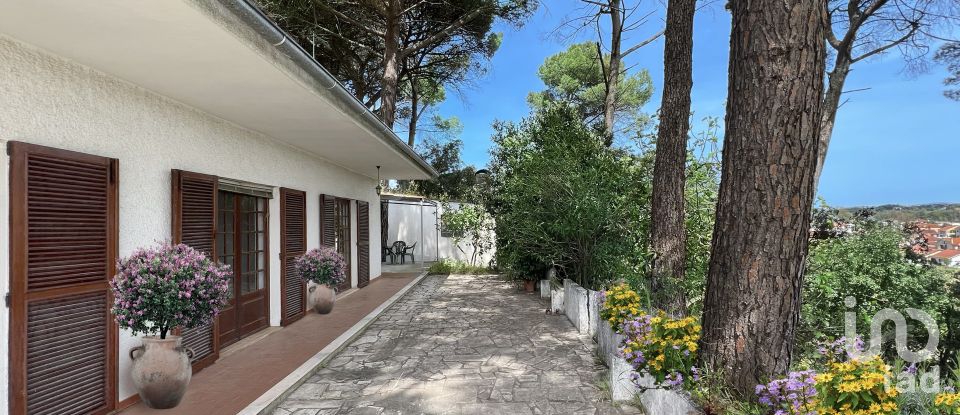 Moradia T4 em Madalena e Beselga de 170 m²