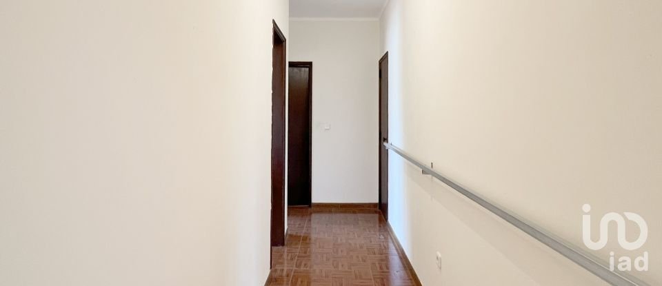 Moradia T4 em Madalena e Beselga de 170 m²