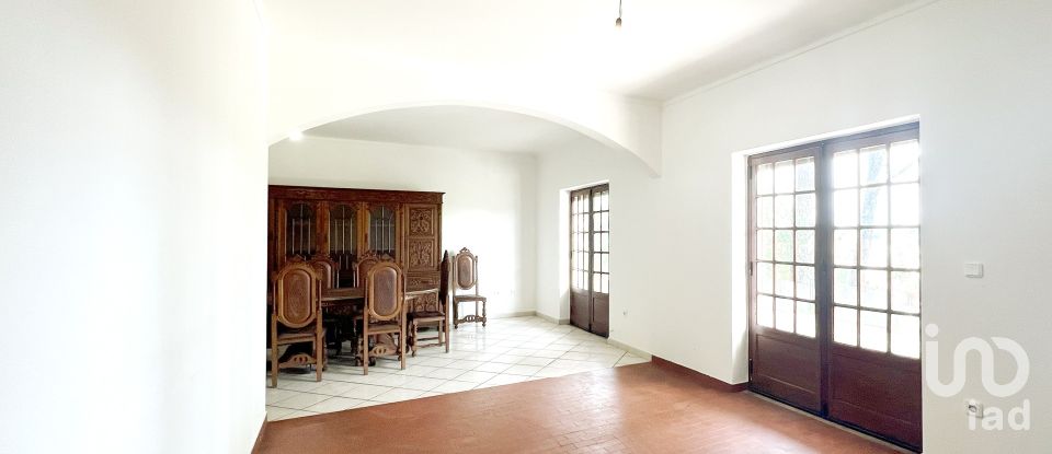 Moradia T4 em Madalena e Beselga de 170 m²