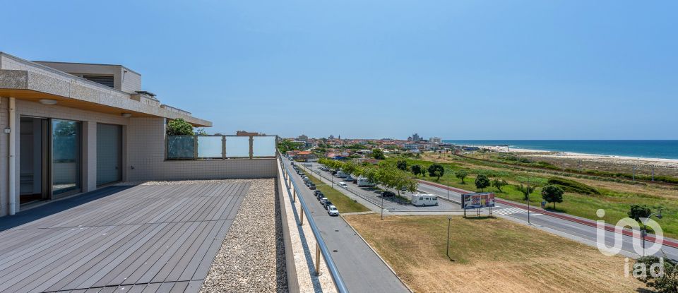 Apartment T4 in São Félix da Marinha of 285 m²