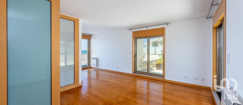 Apartment T4 in São Félix da Marinha of 285 m²