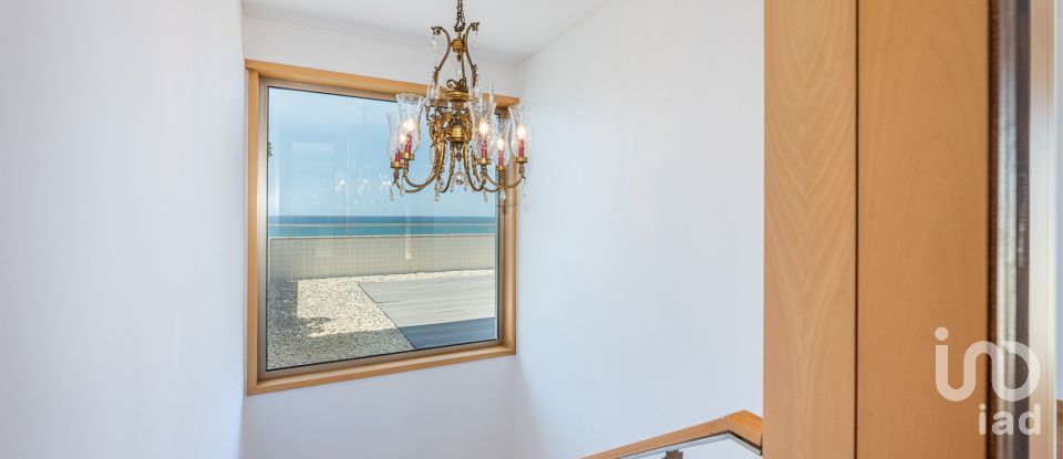 Apartment T4 in São Félix da Marinha of 285 m²