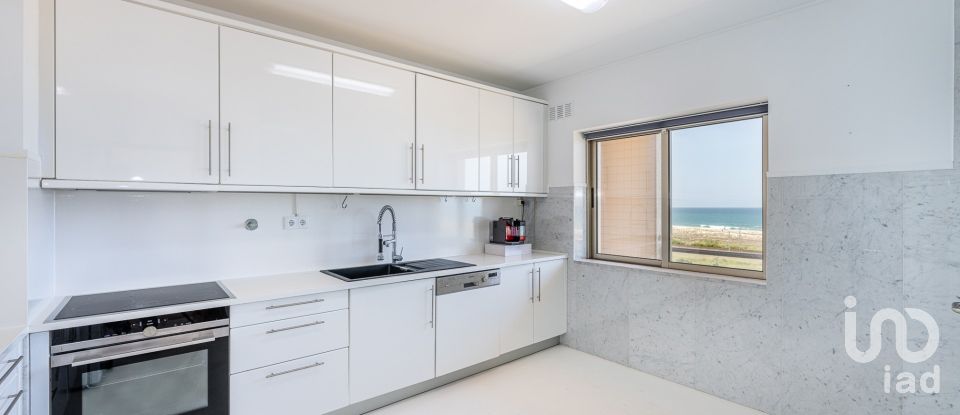 Apartment T4 in São Félix da Marinha of 285 m²