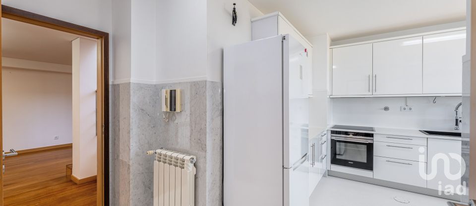 Apartment T4 in São Félix da Marinha of 285 m²