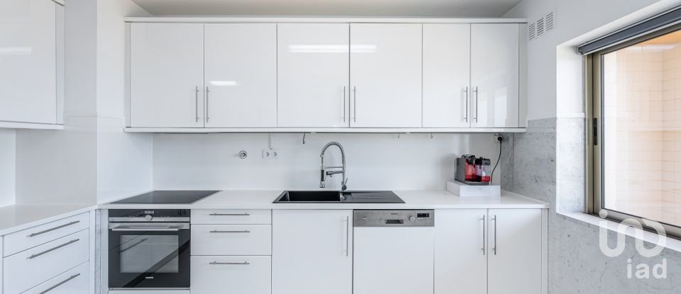 Apartment T4 in São Félix da Marinha of 285 m²