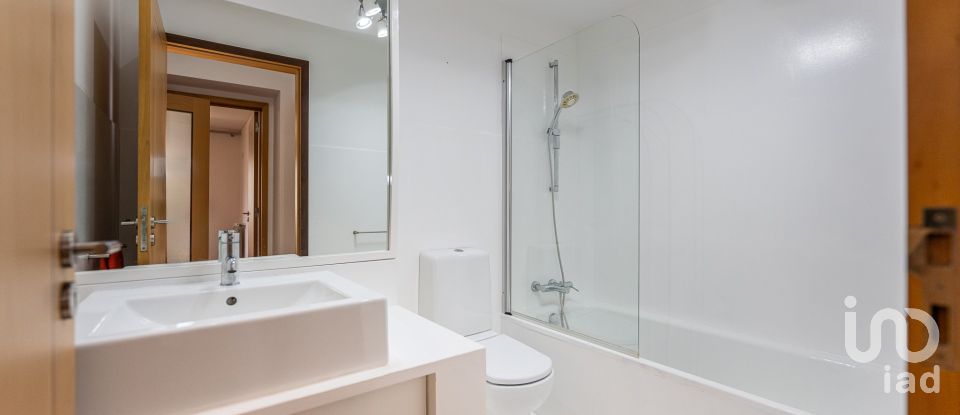 Apartment T4 in São Félix da Marinha of 285 m²