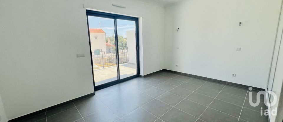 Maison T3 à Vila Nova de Cacela de 290 m²