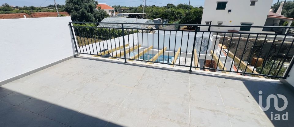 Maison T3 à Vila Nova de Cacela de 290 m²