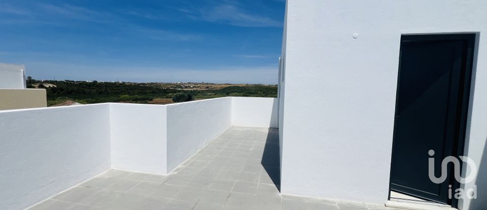 Maison T3 à Vila Nova de Cacela de 290 m²