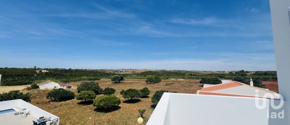 Maison T3 à Vila Nova de Cacela de 290 m²