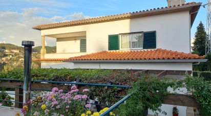 Maison T3 à Palmeira de Faro e Curvos de 350 m²