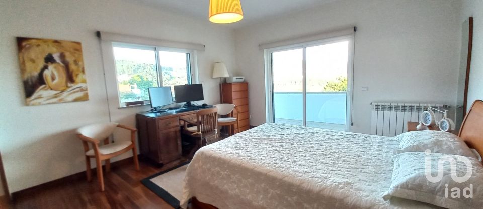 Moradia T3 em Palmeira de Faro e Curvos de 350 m²