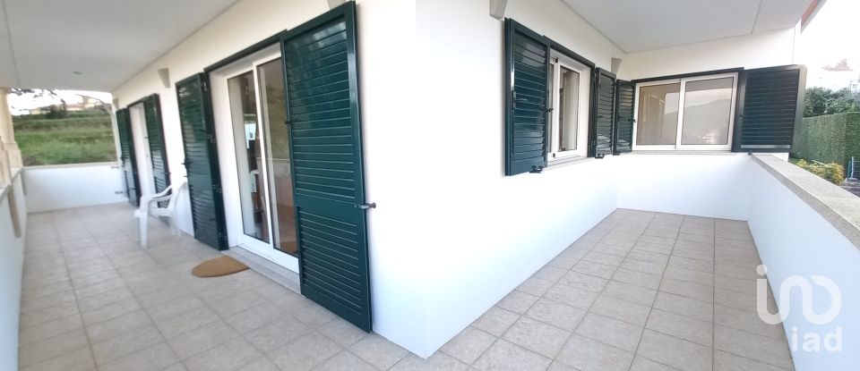 Moradia T3 em Palmeira de Faro e Curvos de 350 m²