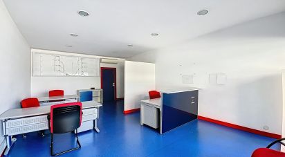 Boutique/Local commercial à Lordelo Do Ouro E Massarelos de 140 m²