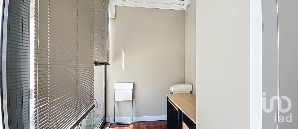 Shop / premises commercial in Lordelo Do Ouro E Massarelos of 140 m²