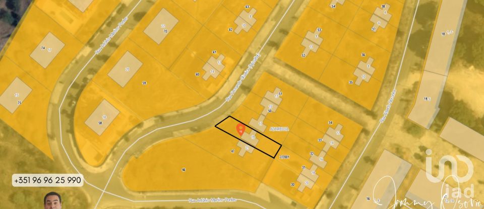 Terreno urbano em Azambuja de 294 m²