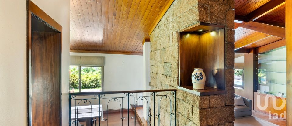 House T5 in Santo Tirso, Couto (Santa Cristina e São Miguel) e Burgães of 323 m²