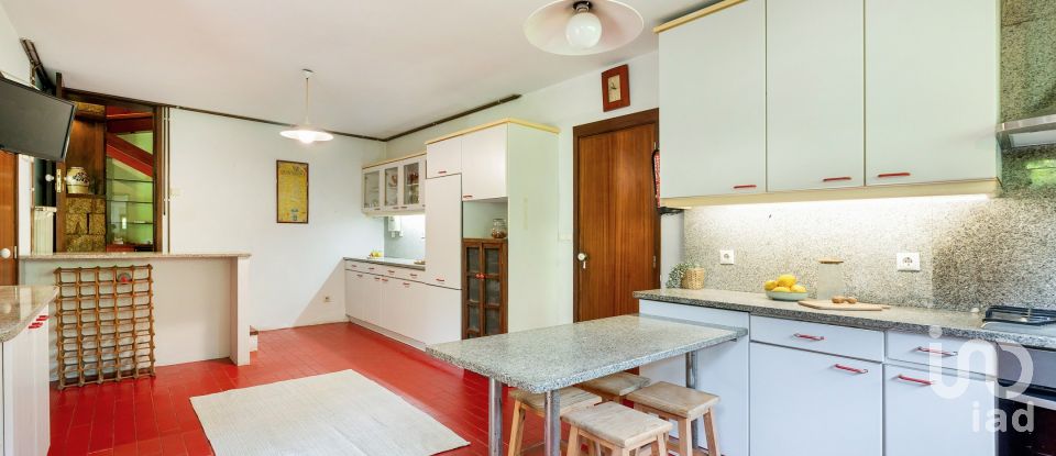 House T5 in Santo Tirso, Couto (Santa Cristina e São Miguel) e Burgães of 323 m²