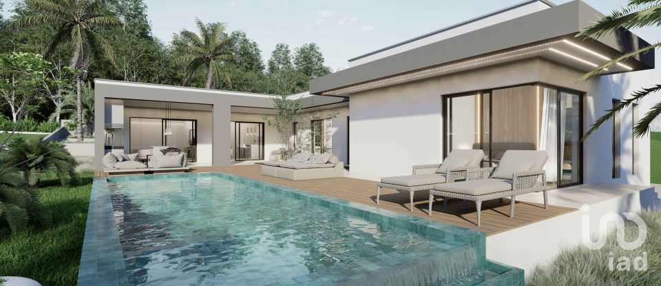 Terrain à Peral de 2 514 m²