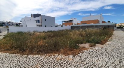 Terrain à Moncarapacho e Fuseta de 548 m²