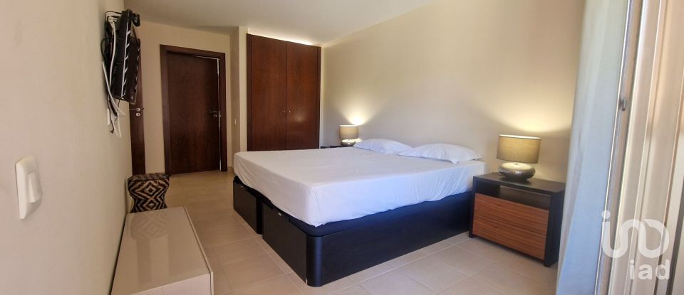 Apartment T2 in Guia of 118 m²