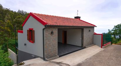 Terrain agricole à Canhas de 2 240 m²