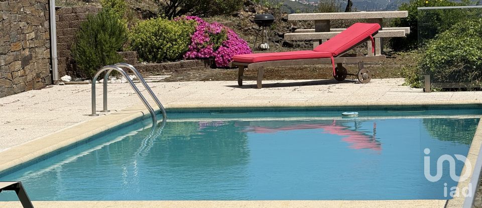 Casa de Campo T4 em Gestaçô de 465 m²