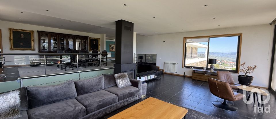 Casa de Campo T4 em Gestaçô de 465 m²