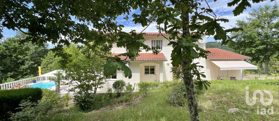 Moradia T4 em Ferreira de Aves de 360 m²