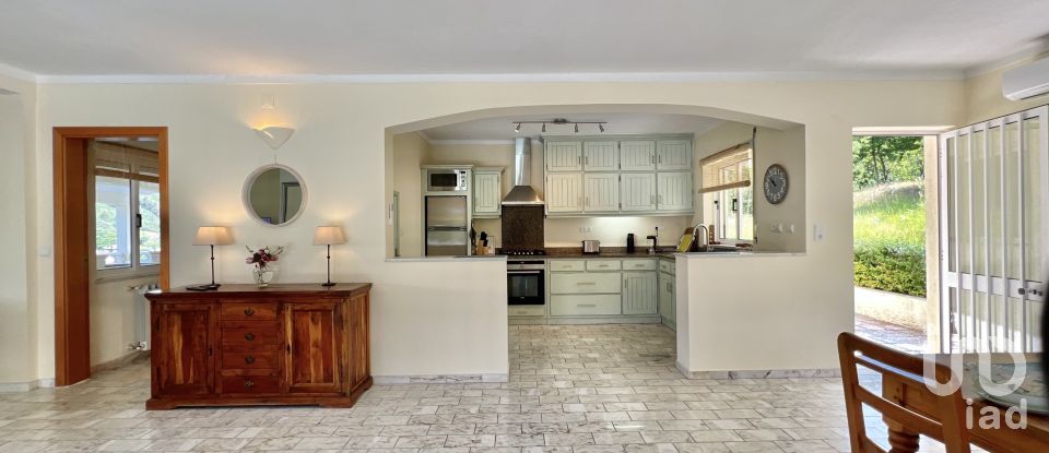 Moradia T4 em Ferreira de Aves de 360 m²