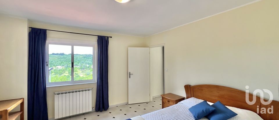 Moradia T4 em Ferreira de Aves de 360 m²